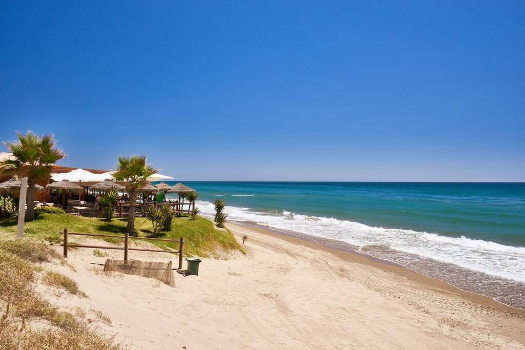Oleholidays 603 Romana Playa Primera Linea Playa Marbella Esterno foto